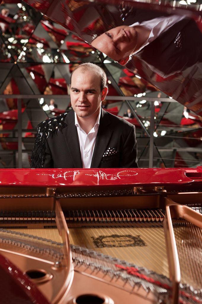 Mario Pecoraro präsentiert seine „Piano Man Show“. privat