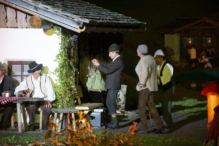 Mit dem Stück „Peppino der Alpenmagier“ feiern die Montafoner Sagenfestspiele ihr 20-jähriges Bestehen.
sagenfestspiele montafon/netzer