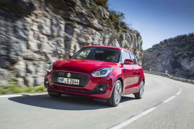 Neu interpretiert wurde der Suzuki Swift im vorigen Jahr. In der sechsten Generation sind Praxistauglichkeit und Fahrspaß unverändert geblieben.