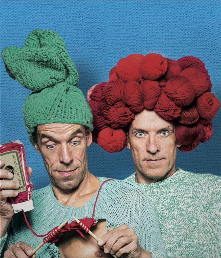 Schlau stickt schlecht und Dumm strickt gut. Das neue Programm von Oropax bringt brachial-filigrane Körpercomedy und skurril-absurde Spontaneinlagen im Alten Kino in Rankweil zum Einsatz.oropax