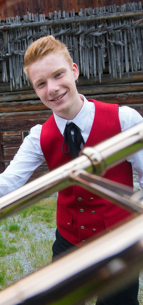 Seit gut einem Jahr ist Lukas Ludescher Kapellmeister der Dorfmusik Bürserberg. VN