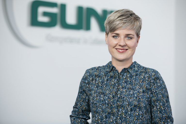 Simone Gunz: „Wir freuen uns, unseren Erfolg mit unseren Mitarbeitern zu teilen – schließlich trägt jeder seinen Anteil zu einem positiven Ergebnis bei.“GUNZ