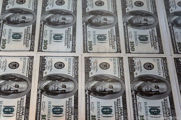 US-Budgetloch erstmals seit zehn Jahren über einer Billion