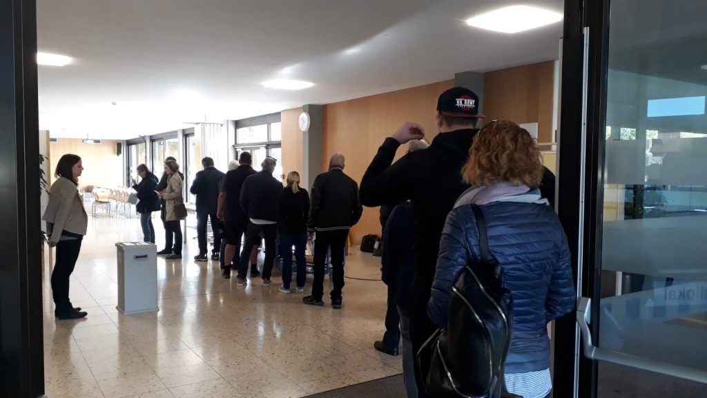 Wahlsplitter aus Lustenau: Lange Warteschlangen