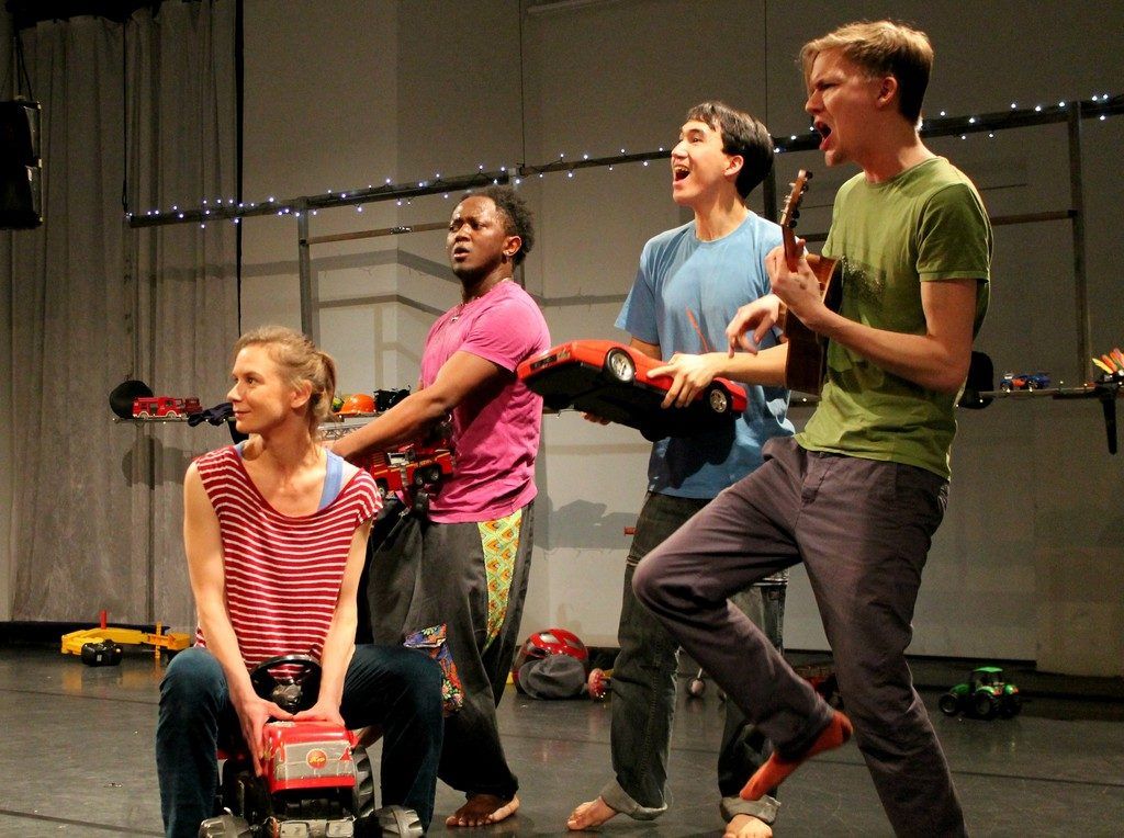 Mitmachtheater  „Mim Zug“ im Pförtnerhaus