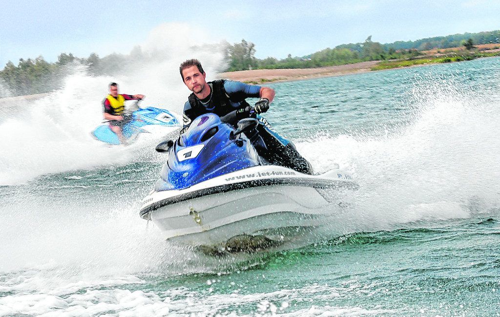 Mit dem Jetski über den Partwitzer See