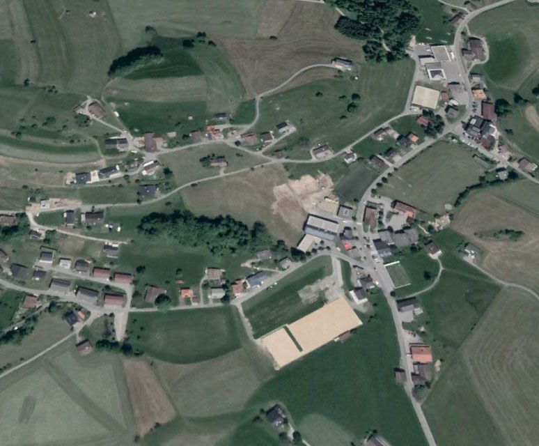 Wahlsplitter aus Langenegg: In Tracht zur Wahl