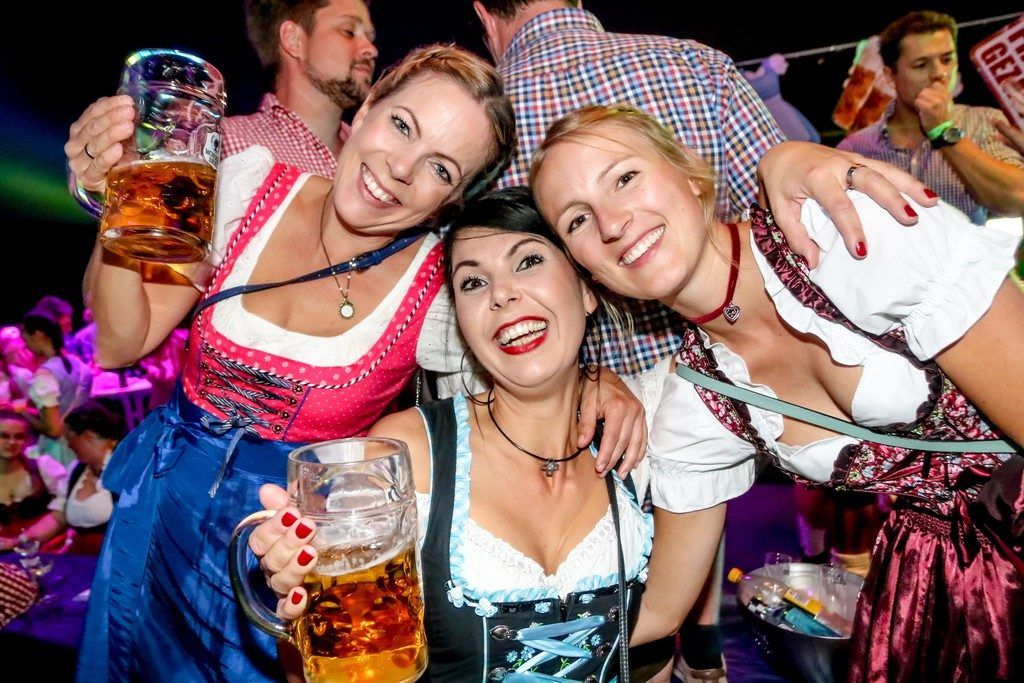Gute Stimmung beim Emser Oktoberfest