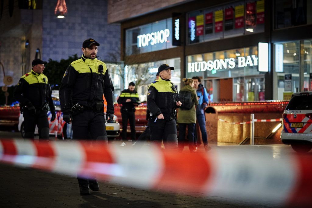 Nach Messerattacke in Den Haag Verdächtiger festgenommen