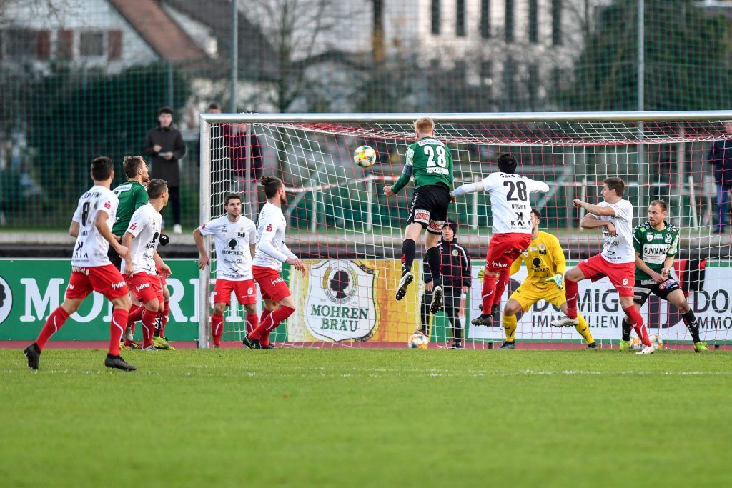 SV Ried eine Nummer zu groß für die Rothosen
