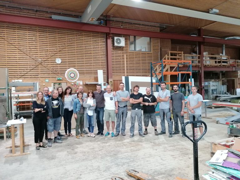 Gründer Werner Tauscher und Andy Keel (r.) und die Comaker der ersten Stunde. CM/sca