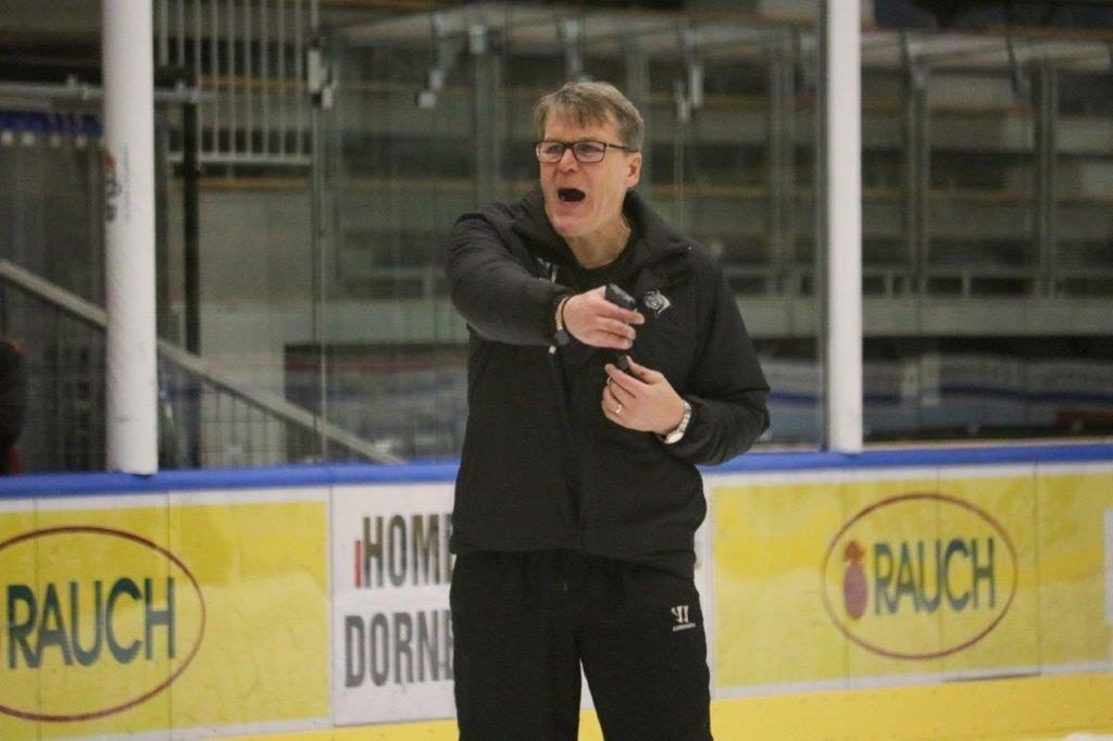 Deshalb spricht der neue DEC-Trainer vom Play-off