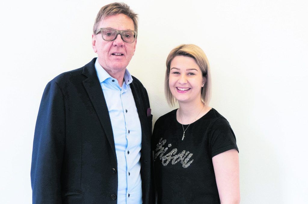 Karriere mit Schere: Friseur- lehrlinge setzen ein Zeichen