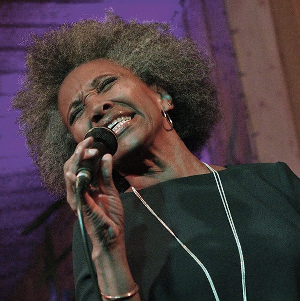 Die Grande Dame des Blues mit Charisma