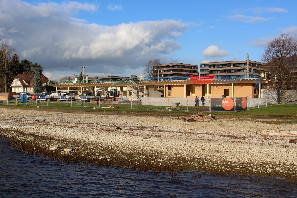Lochauer Strandbad: Rohbau unter Dach