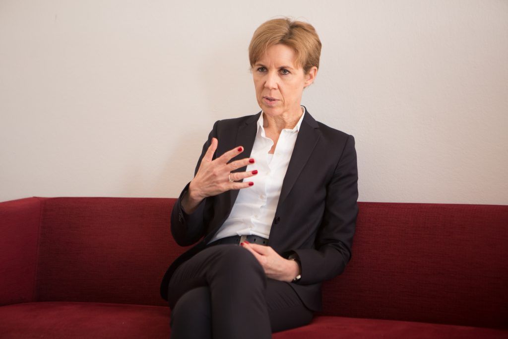 Hinter den Kulissen: von Frauenpower und Ungnade
