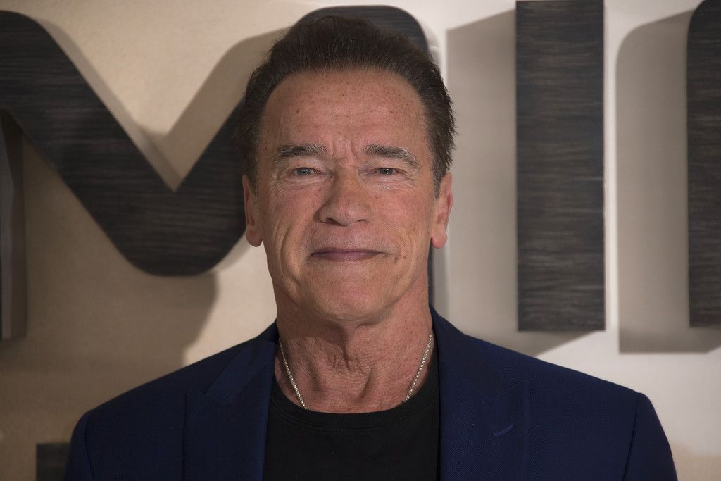 Arnie schenkt gerne