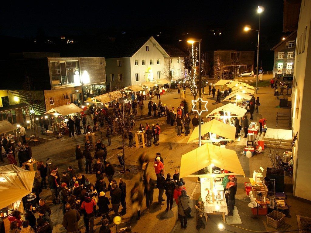 13.30–18 Uhr Ortszentrum, Langenegg