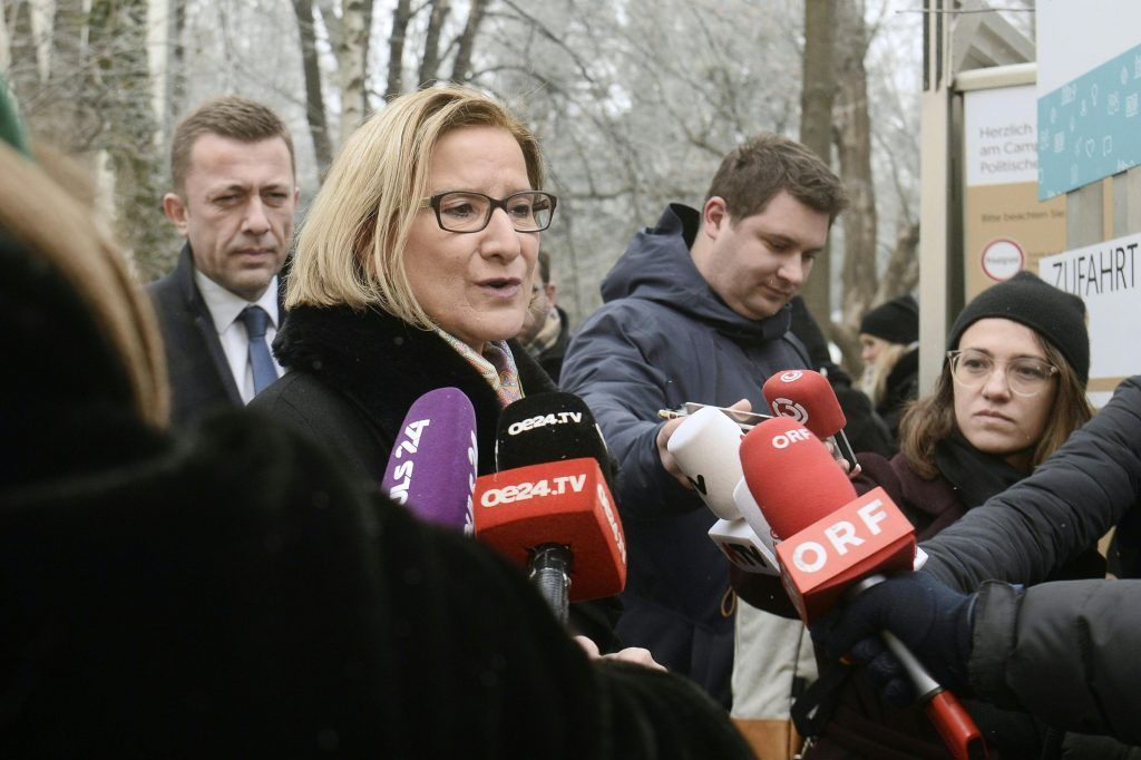 ÖVP-Vorstand nimmt türkis-grünen Pakt einstimmig an
