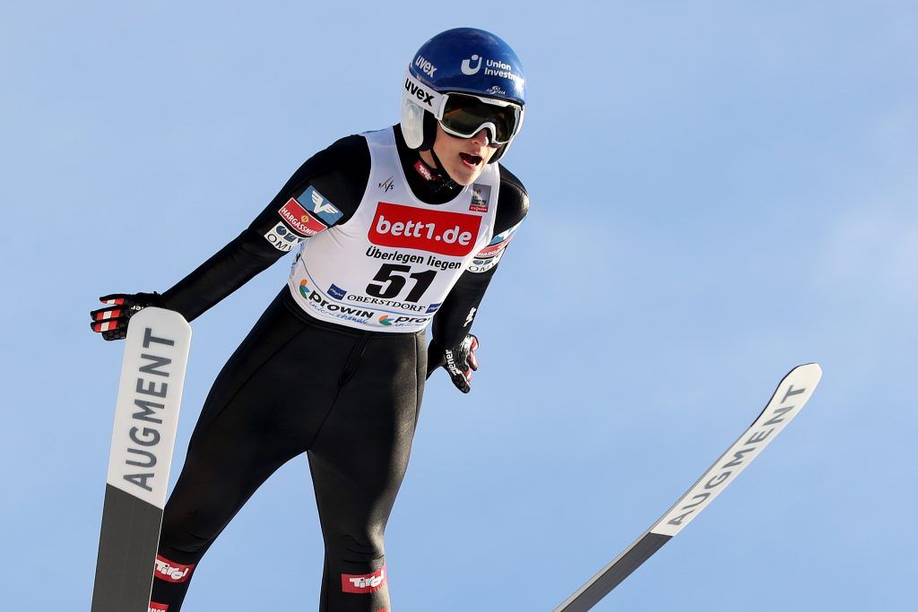 Pinkelnig springt in Oberstdorf auf Rang vier