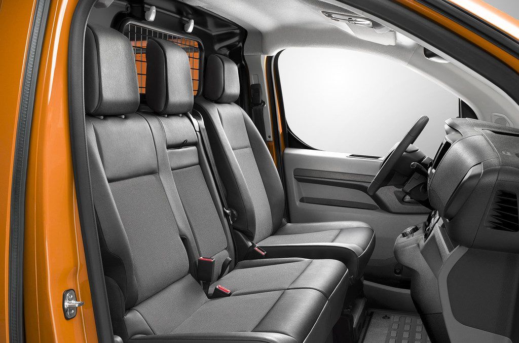 Neue Generation, dreidimensional aufgestellt