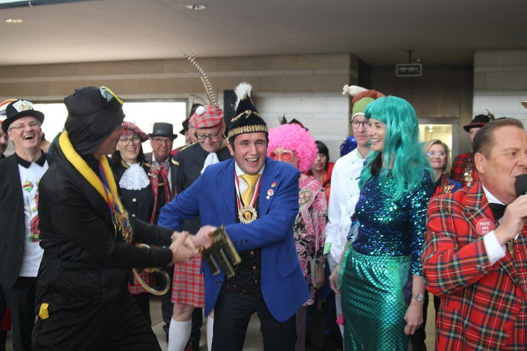 Faschingsausklang im ganzen Land mit Partys und Umzügen