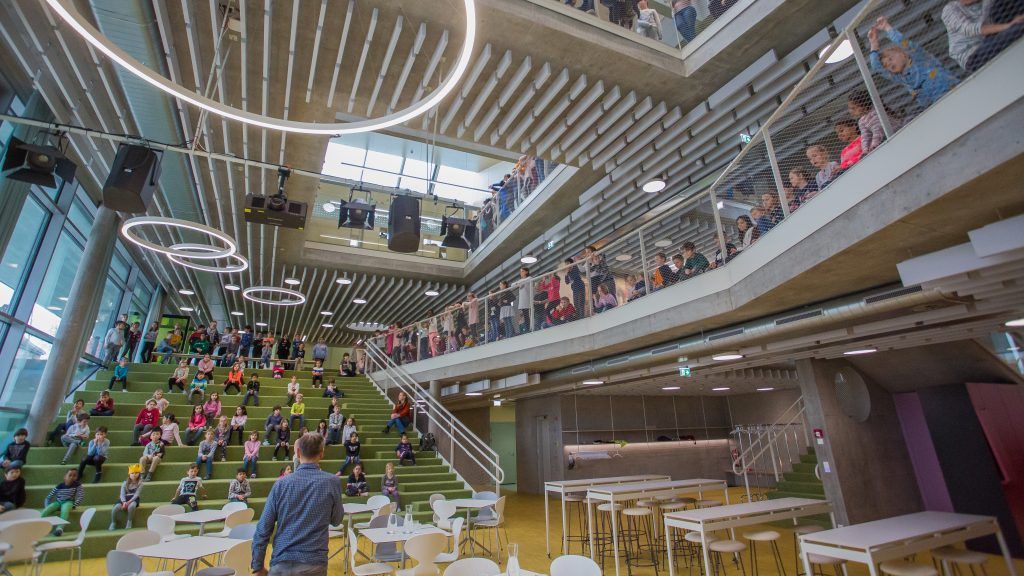 Viele Corona-Kontaktpersonen an vielen Schulen