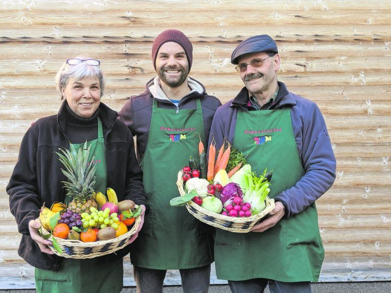 Cornelia, Tobias und Hans Peherstorfer sorgen für den gesunden Vitaminschub.<p class="caption">