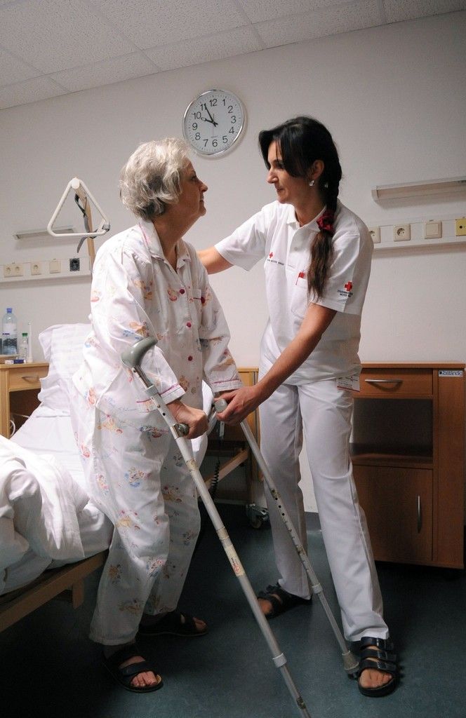 Die Pflege bietet Menschen mit entsprechender Qualifitikation und Einfühlungsvermögen eine echte Perspektive.