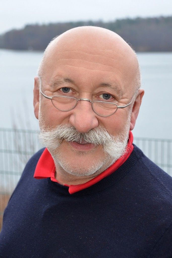 Dr. Hans Hartmann ist im Rahmen der Reihe„Wertvolle Kinder“ in Bregenz zu Gast. Privat