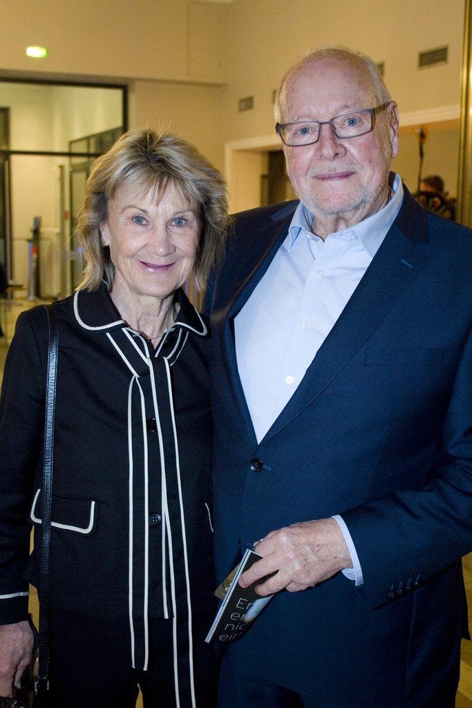 Uraufführung lockte ­Theaterfreunde