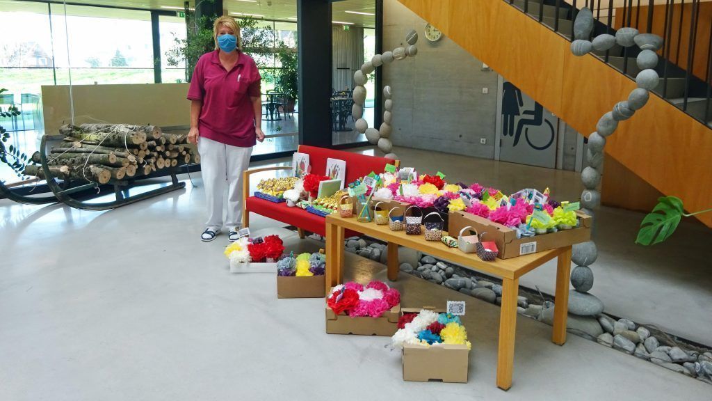 Blumige Ostergrüße für Dornbirner Pflegeheimbewohner