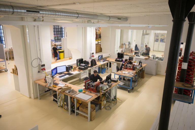 Das Henn Headquarter in Dornbirn ist die Innovationsschmiede der Gruppe. <span class="media-container dcx_media_rtab" data-dcx_media_config="{}" data-dcx_media_type="rtab"> </span><span class="copyright">VN/Hartinger</span>
