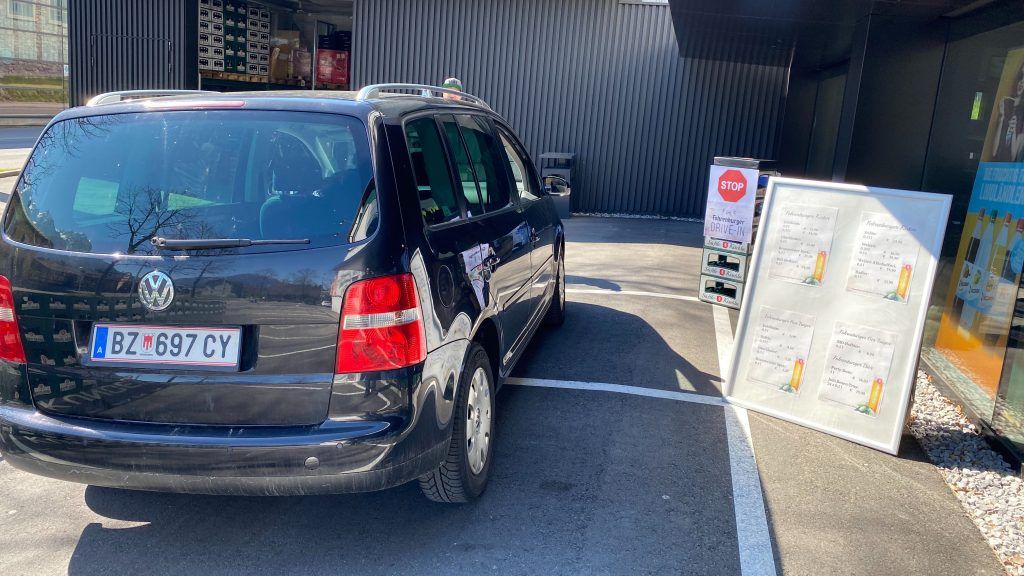 Erster Bier-Drive-in des Landes