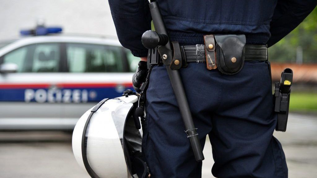 Crash in Dornbirn zwischen Radler und Kleintransporter