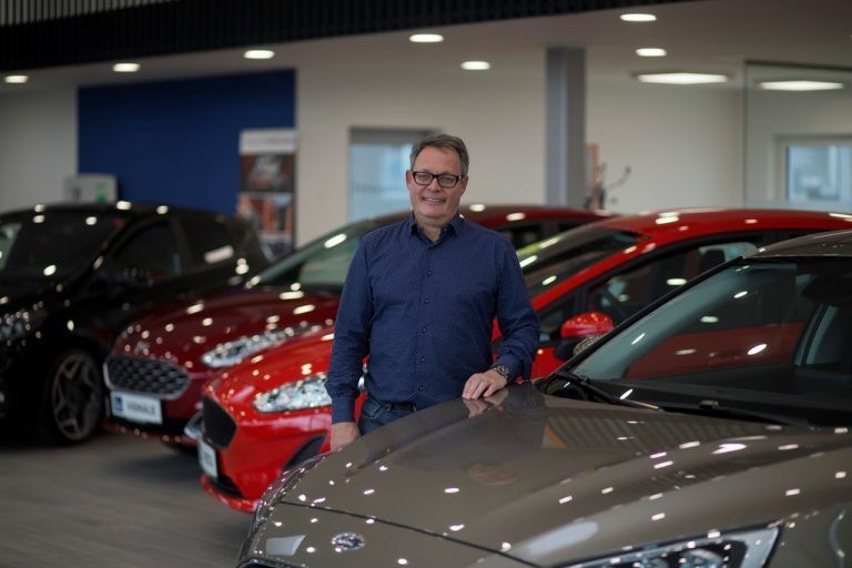 Autohändler Christoph Gerster. vn