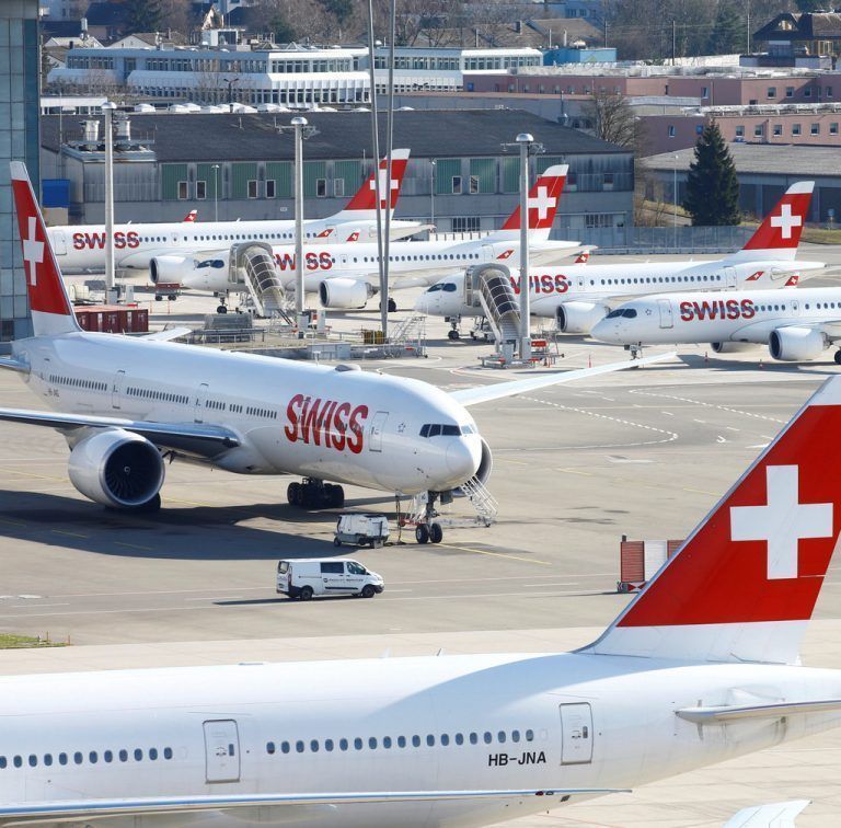 Der größte Teil der Swiss-Flotte bleibt bis 17. Mai am Boden.Reuters