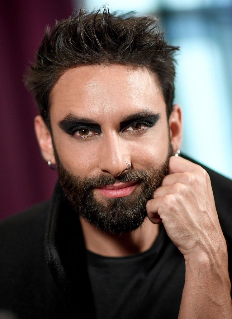 Conchita von Polizei gestoppt