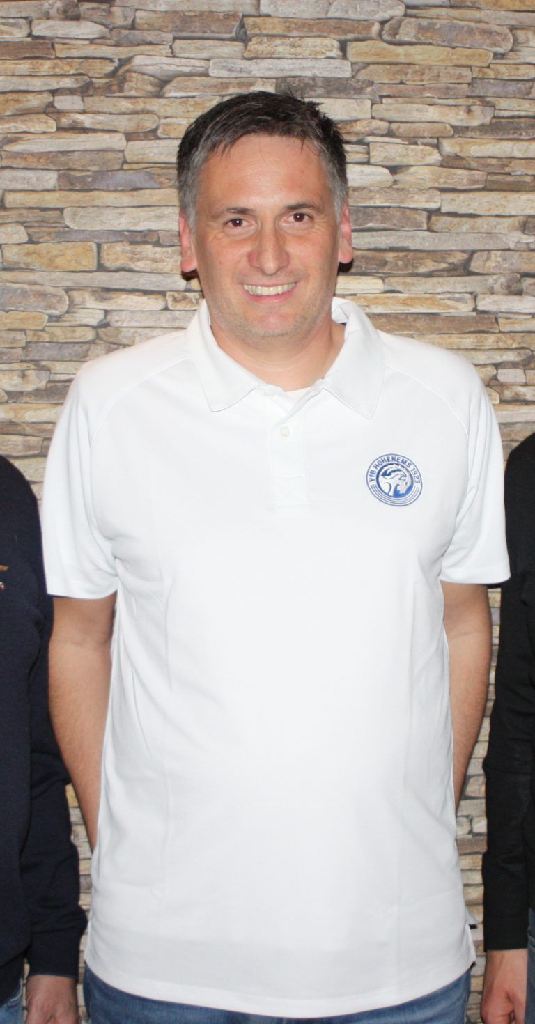 Ich könnte damit leben, dass die Saison quasi storniert wird. Nach Ostern beginnt die Trainersuche. Mit Tamas Tiefenbach (Athletik) und Martin Bischof (Torhütertrainer) ist ein Duo schon fix. <strong>Harald Achenrainer, World-of-Jobs VfB Hohenems</strong>