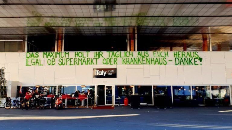 Solidarität aus der Kurve