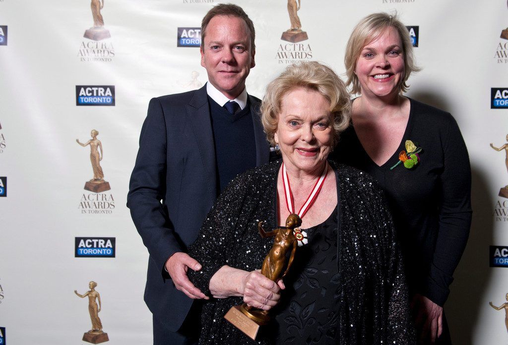 Kiefer Sutherland trauert um seine Mutter Shirley Douglas