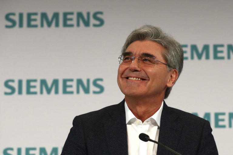 Siemens-Chef Joe Kaeser will mit allen Mitarbeitern feiern.AP