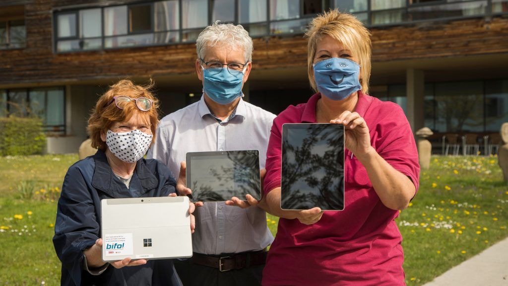 Mit einem Tablet gegen die Einsamkeit