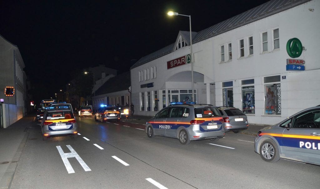Sechs Verletzte bei nächtlichen Messerattacken in Baden