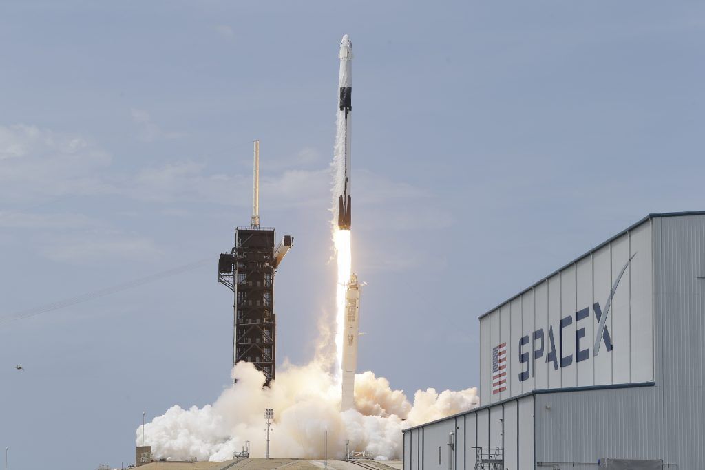 Historischer Start der bemannten SpaceX-Rakete geglückt