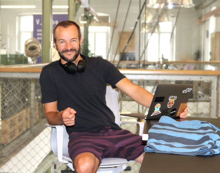 Andreas Gähwiler wollte Shorts machen, die so bequem sind, „dass sie sich wieein flauschiges Handtuch anfühlen.“ nuffinz