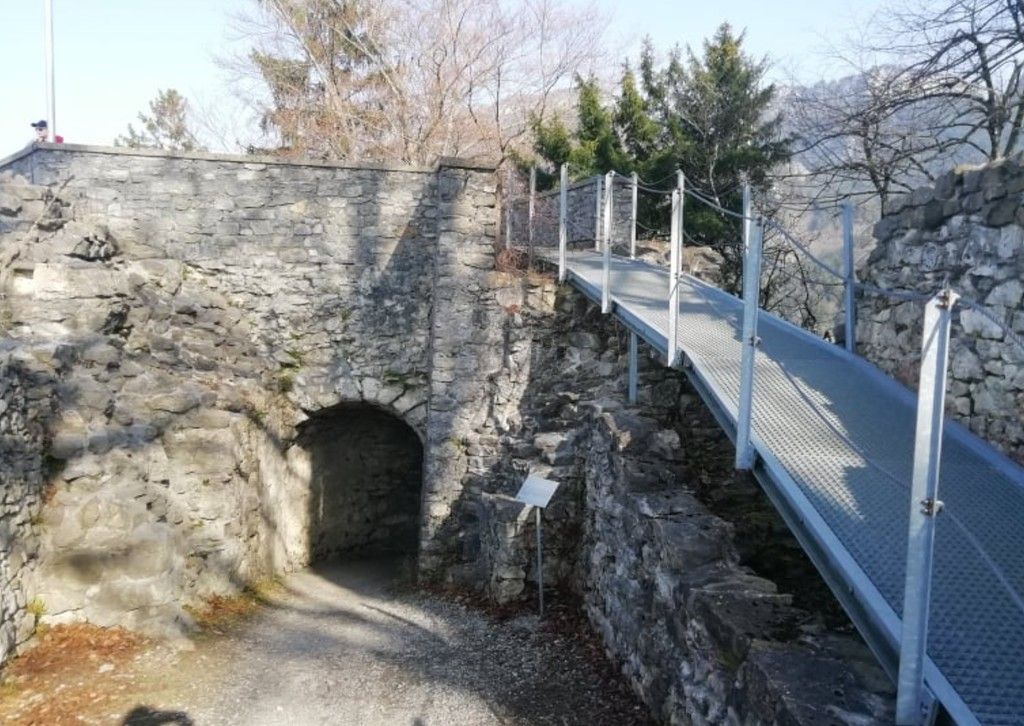 Ruine Alt-Ems wird weiter saniert