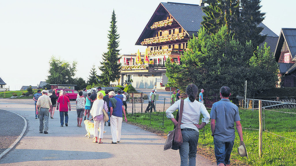 Die Uhr für den Furxner Peterhof tickt