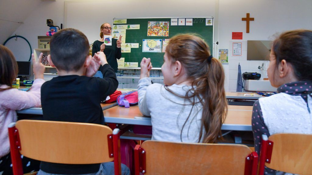 Heftige Kritik an Schöbi-Finks Schulplänen