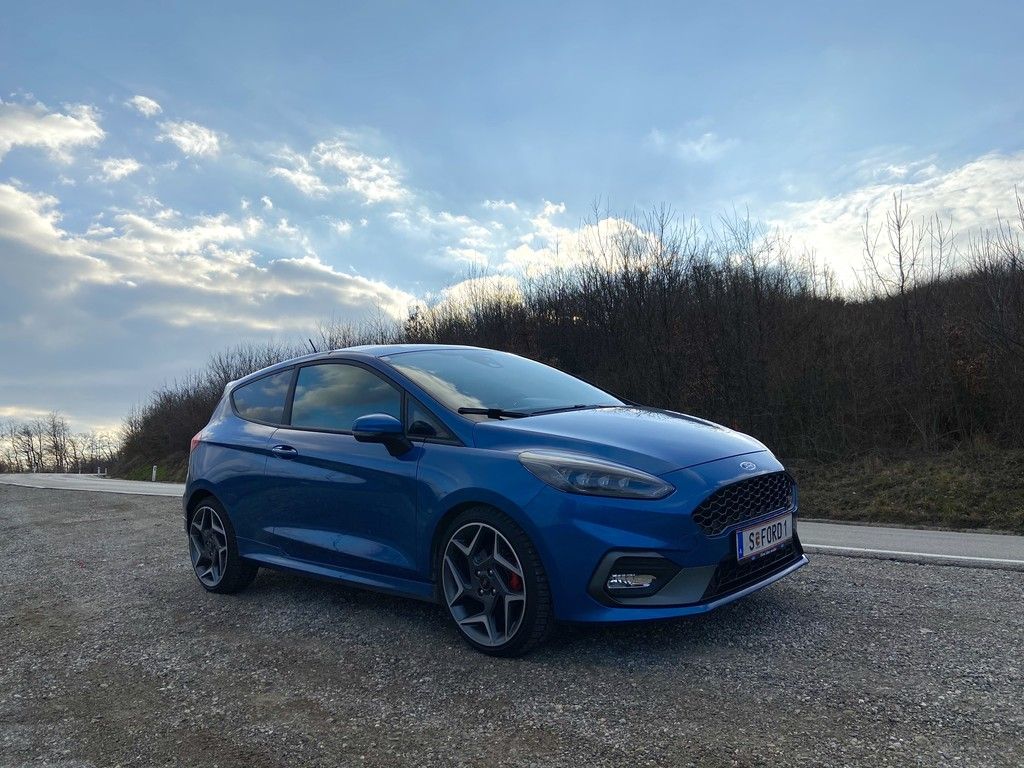 Besonnen verhalten oder aufmüpfig verspielt